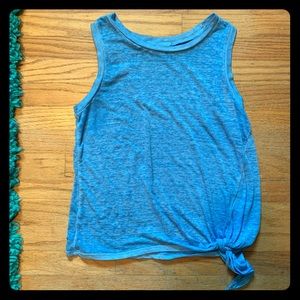 blue tank top with knot